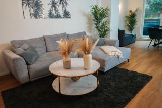 Global Living - Design Apartment I Central I Beamer I Kitchen I Terrace I Berlin - Berlino - 0