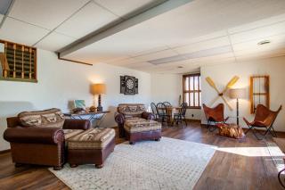 Misty Lake Hot Tub w Lake Access - 1