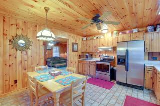 Dog-Friendly Burnsville Home with Patio and Trails! - Busick - 4
