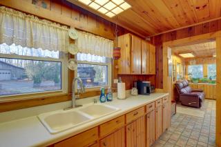 Dog-Friendly Burnsville Home with Patio and Trails! - Busick - 1