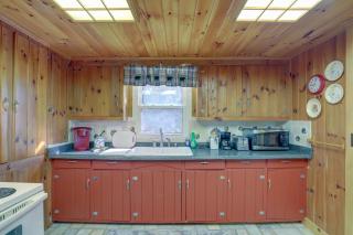 Dog-Friendly Burnsville Cabin Rental Near Hiking! - 1