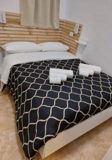 MIRIS home fast and comfortable with self check in 8 minutes walk near Naples airport - 1