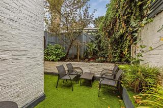 Earls Court Spacious Apartment - London - 5