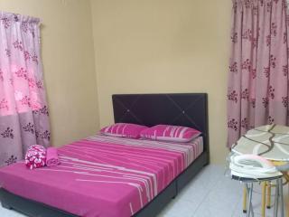 Irfans HomestayDouble storey - Seri Manjung - 7