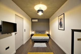 New Faces Design Apartment in Downtown - 9