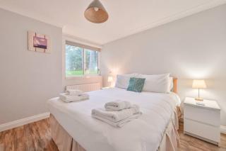 Superb Sandbanks Apartment near Beach and Bars with Free Parking - Poole - 5