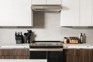 Brand New Condo - Walk to Empower Stadium - Tesoro - 1