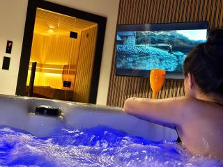 Jacuzzi Loft & Sauna Sanctuary - Katowice - 2