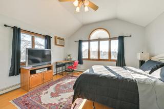 Cozy Levittown Apartment: Full Kitchen + Smart TV! - 9