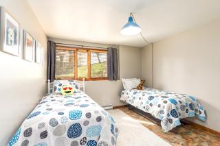Quiet Home Minutes from Lake Galena & Eagle Ridge - Galena - 2