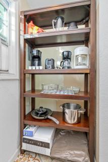 Quiet Waterfront Tiny Home Private Get Away - Tampa - 6