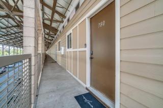 Downtown Riverfront Condo unit 780 - 8