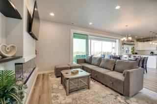 Hunt and Hike Potholes State Park Home Hot Tub - 9