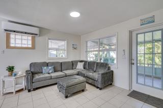 1 Mi to Boat Ramp: Bokeelia Home w/ Screened Patio - 7