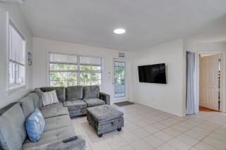 1 Mi to Boat Ramp Bokeelia Home with Screened Patio - Bokeelia - 6