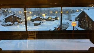 Himos Tomba, Areenan alue - 4