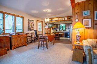 Smith Family Cottages- Lake House - Indian River - 6