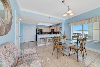 Crystal Shores West 101 - 4