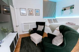 Smart Modern Studio With Free Parking, Wifi, Close To Town, Hospital, Uni, Quiet Area, Contact For Best Prices - 6