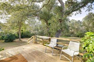 Peaceful Atlantic Cottage with Deck and Yard! - Sealevel - 8
