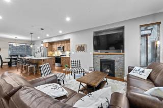 Echo Landing #42 by Bear Country - 0