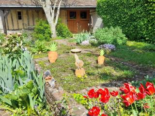 Gîte familial à Arrou avec jardin, babyfoot, mezzanine suspendue et cuisine équipée - FR-1-581-93 - Arrou - 1