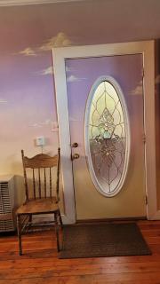 Angel cottage with a sauna or The Cozy with a jacuzzi tub, both are studios with a view of Mount Shasta - Mount Shasta - 6