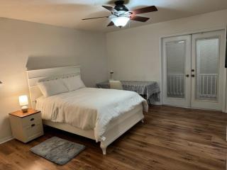 Spacious Room in A Nice House - Gainesville - 1