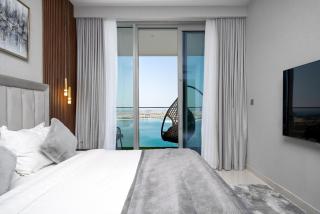 *Private Beach* Best Ocean View Emaar BeachFront - Dubai - 2