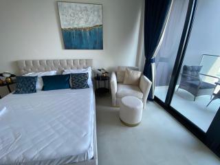 White and gold studio apartment in Binghatti Canal whit pool - 3