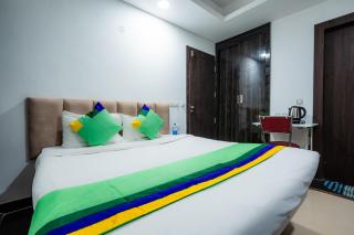 Treebo Silver Apartment - Dhantoli - 2