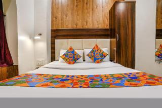 FabExpress Abad Inn - 700m from Gateway of India - Mumbai - 3