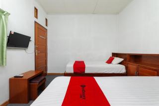 RedDoorz Syariah @ Panglima Nyak Makam Aceh 2 - Banda Aceh - 4