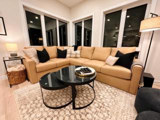 Ski In Ski Out Private Hot Tub - 1