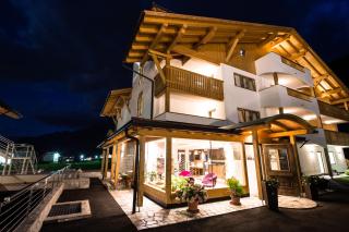 Golden Park Resort - 7