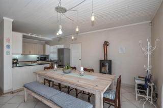 9 on Dolfyn - Yzerfontein - 9