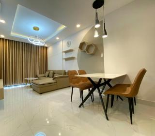 The hotel has 2 bedrooms, 2 bathrooms, 1 kitchen, 1 living room, 1 laundry room, 1 balcony, 1 swimming pool - District 7 - Ho Chi Minh-stad - 0