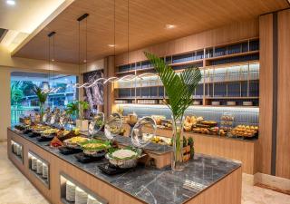 Oakwood Hotel & Apartments Taman Mini Jakarta - Jakarta - 3