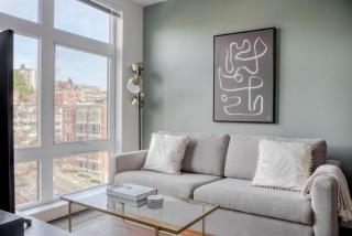 Lower Queen Anne 1br w game room garden SEA-698 - 0