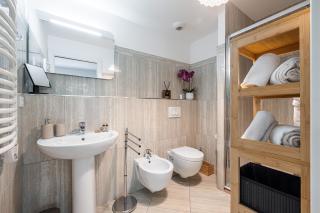 Studio Centre Terrasse Climatisation 50m plage - Menton - 2