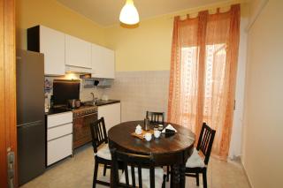 Appartamento con Cortile Privato - 2