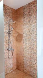 Layad Homestay - 4 Bedrooms - 8