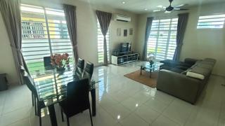 Setia Residen Semi-D two half storey 5 Bedrooms unlimited wifi - Sitiawan - 0