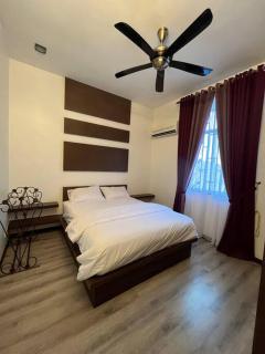 Tokwan Homestay 2 - Homestay with private kid's pool - 3