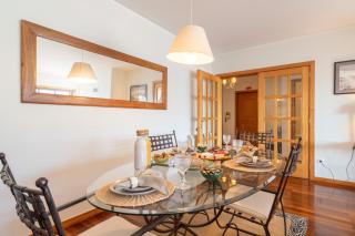 Host Wise - Homely Large Flat - Balcony - Guimarães - 7