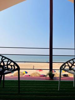 Casa fiesta Sea front beach huts - 2