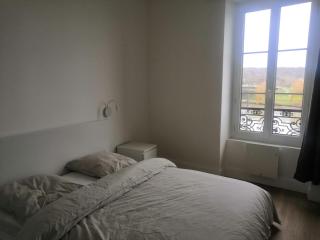 Grand 2P vue seine - Mantes-la-Jolie - 1