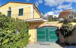 Stunning Apartment In Bonassola - 1