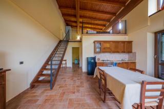 Agriturismo Borgo Biaia - Camporgiano - 3