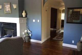 Character Stay across Swan Lake Nature Sanctuary - 2